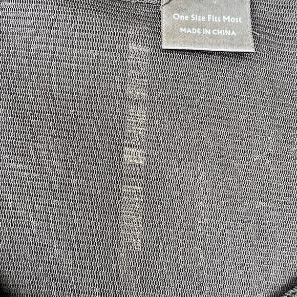 Black sequin women’s top with 3/4 length sleeve, women's size M - Picture 2 of 8